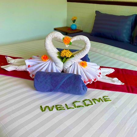 At Home Hotel Patong Exterior photo